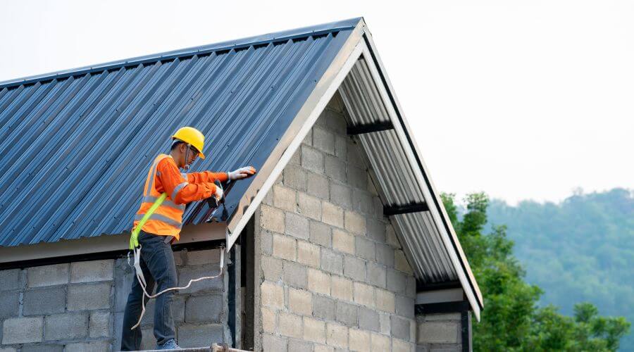 Expert new roof installation services in Boxholm, IA